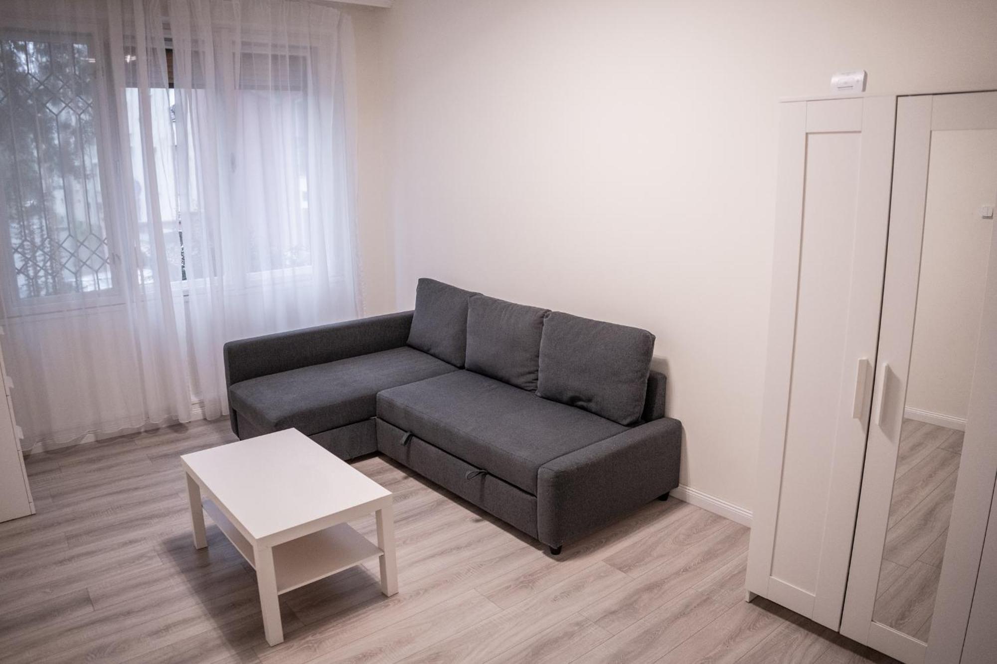 Oskola Luxury Apartment แซแก็ด ภายนอก รูปภาพ