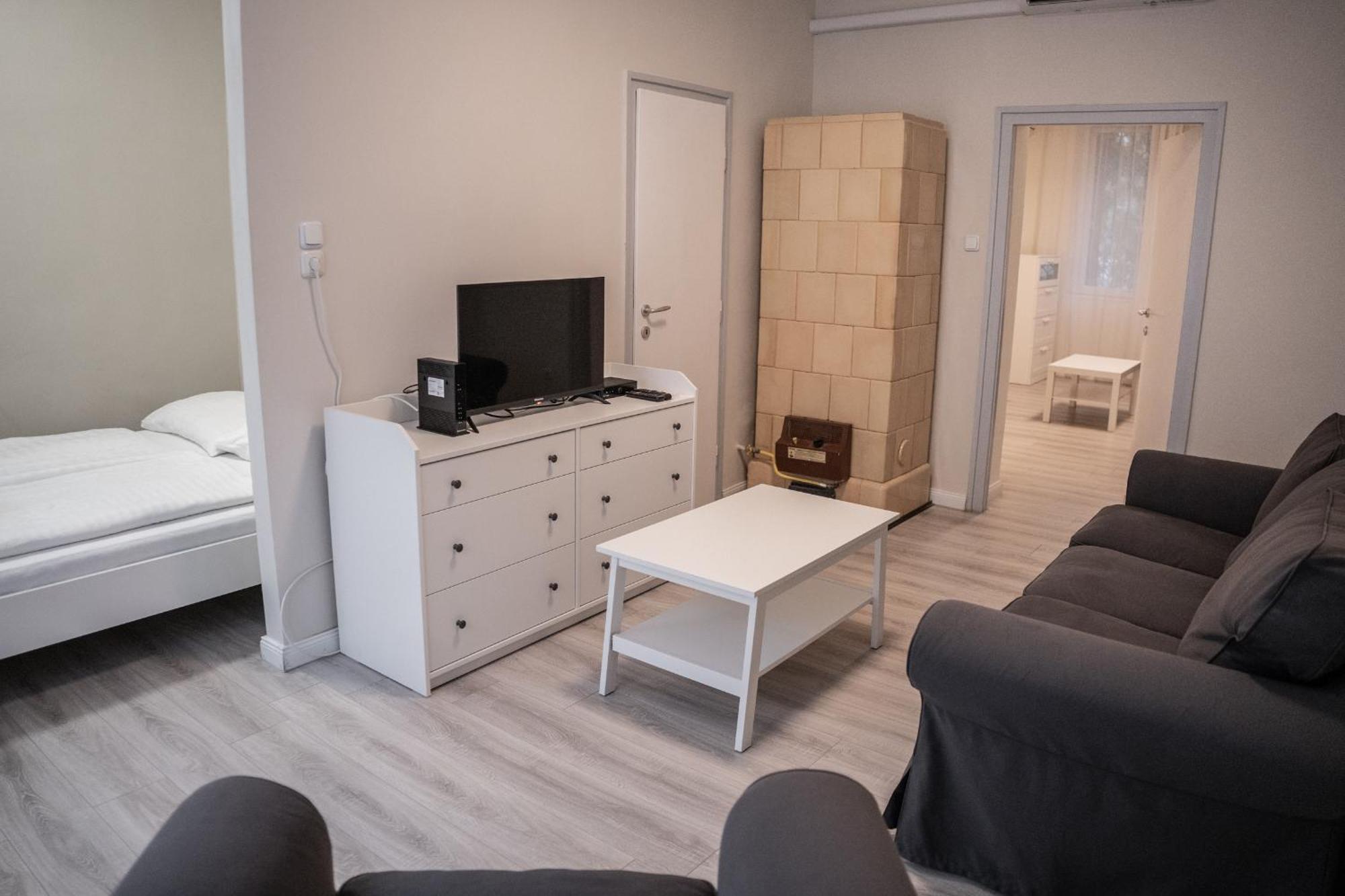Oskola Luxury Apartment แซแก็ด ภายนอก รูปภาพ