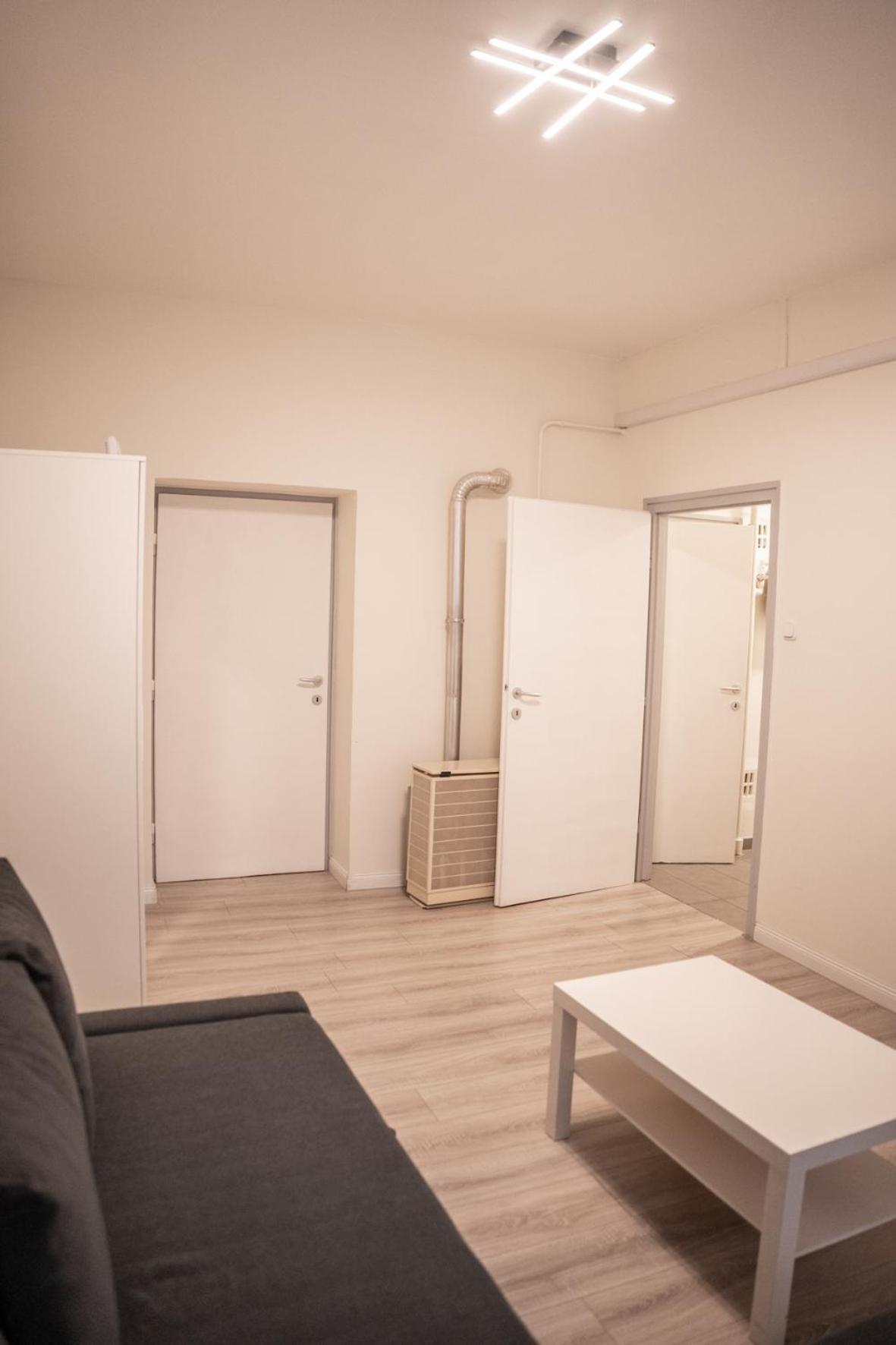 Oskola Luxury Apartment แซแก็ด ภายนอก รูปภาพ